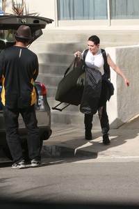 Rose-McGowan out-in-Los-Angeles--32.jpg