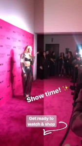 5a1e4c141bf4f_VictoriasSecret-IGStories-2911201714.thumb.jpg.e35c439e01198649dc99434041df92e0.jpg