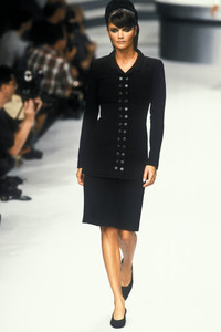 6_chanel-hc-fw-1995-7_html.thumb.JPEG.29fdd60ed488398c4373110f275d75e2.JPEG