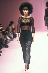 6_chantal-thomas-fw-1996-7_html.thumb.JPEG.58537b0db81e3502872edc0fe343fbb3.JPEG