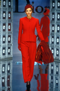 6_christian-dior-hc-fw-1996-7_html.thumb.JPEG.ca69a6770e5e053e20000a18f8b57ffe.JPEG