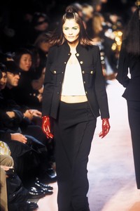 6_jean-paul-gaultier-fw-1996-7_html.thumb.JPEG.168f47fce98c592363194e49e514646b.JPEG