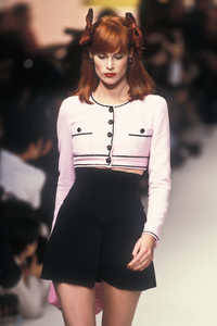 7_chanel-ss-1995-8_html.thumb.JPEG.d89ff40511bde797c6c755f31abec7f4.JPEG