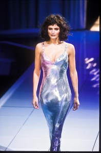 7_versace-fw-1996-8_html.thumb.JPEG.842cebc4d8e4187214f8ae4559d02e75.JPEG