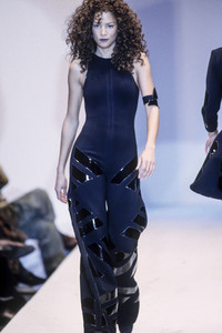 8_gaetano-navarra-fw-1993-9_html.thumb.JPEG.4976da1877949e4020ce2e7f36c5b946.JPEG