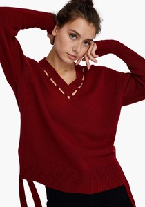 ARCADIA_VNECK_MADDER_FRONT.jpg