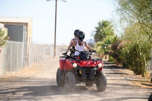 Alicia-Vikander--ATV-Tour-in-the-desert--08.thumb.jpg.772351e631edbb114deb8bf5e9f690cb.jpg