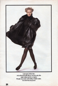 AmicaIT070987no73Versace5.jpg