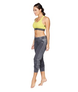 BCFP30601_DOWNTOWN_JOGGER_BLACK_FRONT.jpg