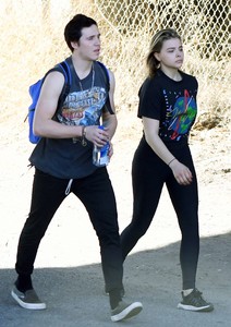 Chloe-Moretz-and-Brooklyn-Beckham-Out-on-a-hike--03.jpg