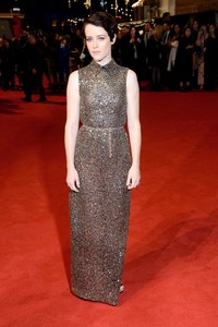 Claire-Foy_-The-Crown-season-2-premiere-in-London-13.jpg