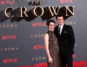 Claire-Foy_-The-Crown-season-2-premiere-in-London-19.jpg