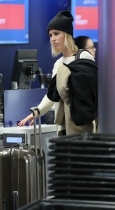Claire-Holt-at-LAX-International-Airport--14.jpg