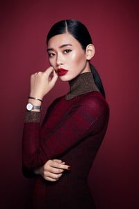 Daniel-Wellington-holiday-2017-ad-campaign-the-impression-03.thumb.jpg.1561e81a7db6e9de05aeaecb23df9297.jpg