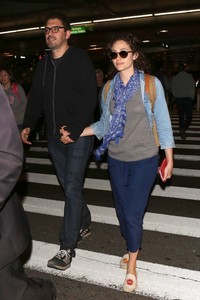 Emmy-Rossum-at-LAX-Airport-in-Los-Angeles--04.jpg