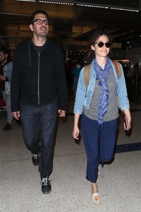 Emmy-Rossum-at-LAX-Airport-in-Los-Angeles--07.jpg