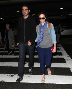 Emmy-Rossum-at-LAX-Airport-in-Los-Angeles--10.jpg