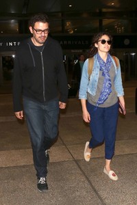 Emmy-Rossum-at-LAX-Airport-in-Los-Angeles--21.jpg