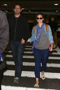 Emmy-Rossum-at-LAX-Airport-in-Los-Angeles--25.jpg