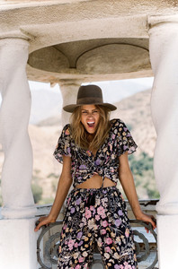 Flower-Child-Spell-the-Gypsy-Collective-JulyAugust-collection-Abby-Brothers-shot-by-Brydie-Mack100.jpg