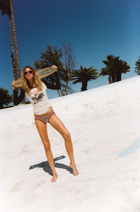 Flower-Child-Spell-the-Gypsy-Collective-JulyAugust-collection-Abby-Brothers-shot-by-Brydie-Mack114.jpg