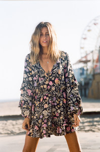 Flower-Child-Spell-the-Gypsy-Collective-JulyAugust-collection-Abby-Brothers-shot-by-Brydie-Mack54.jpg
