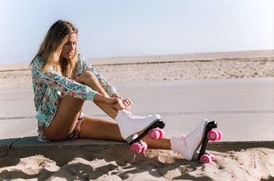 Flower-Child-Spell-the-Gypsy-Collective-JulyAugust-collection-Abby-Brothers-shot-by-Brydie-Mack72-1.jpg