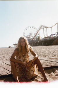 Flower-Child-Spell-the-Gypsy-Collective-JulyAugust-collection-Abby-Brothers-shot-by-Brydie-Mack87.jpg