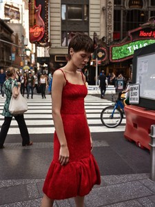 Harpers-Bazaar-Russia-November-2017-Kris-Gottschalk-Agata-Pospieszynska-10.thumb.jpg.46171feb9a587f4d9b5604d421ab6bb6.jpg