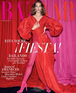 Harpers-Bazaar-Spain-December-2017-Josephine-Le-Tutour-Zoltan-Tombor-2.thumb.jpg.66827c621c3b3fbf5c1d30f91d98c88c.jpg