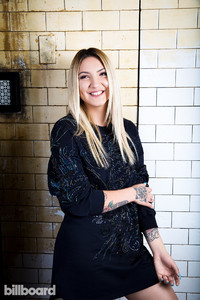 Julia-Michaels-bb1-predictions-2017-billboard-1240.jpg