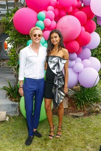 Kelly-Gale_-Swarovski-Rainbow-Paradise-SS-2018-Collection--09.jpg