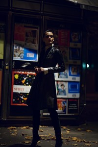 LOfficiel-Ukraine-December-2017-Beata-Grabowska-DeMarcus-Allen-8.thumb.jpg.5907616882a752d99a6af89e98e23e10.jpg