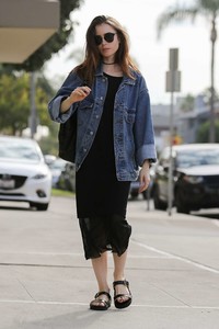 Lily-Collins_-Out-and-about-in-Beverly-Hills--12.jpg