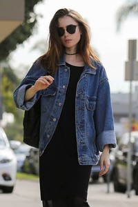 Lily-Collins_-Out-and-about-in-Beverly-Hills--13.jpg