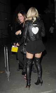 Lottie-Moss-and-Emily-Blackwell-at-the-Les-Girls-Les-Boys-Launch-Party--07.jpg
