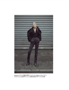 NikiTrefilova_VoguePortugal-13.thumb.jpg.1bad3e176cc6d73618b5e6a897cccdc0.jpg