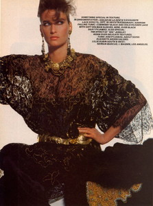 Penn_Vogue_US_September_1982_05.thumb.jpg.20fdd9999694b7f3298b4fac9b08e328.jpg