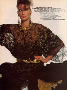 Penn_Vogue_US_September_1982_05.thumb.jpg.393a3b88721a0be890109ce24bfc2ee0.jpg