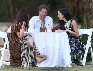 Prince-Harry-Meghan-Markle-Wedding-Jamaica-2017m.thumb.jpg.d5aaf7e0addc210f7b96247c6911da5d.jpg