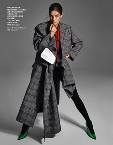 Samantha-Gradoville-Vogue-Taiwan-November-2017-Editorial06.thumb.jpg.bb844981d1a29ff45716fa34a6086545.jpg