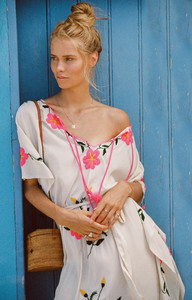 Spell_CloudDancer_SayulitaEmbroideredKaftan_Pearl_04a-1.jpg