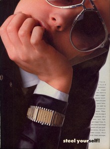Stern_Vogue_US_March_1983_08.thumb.jpg.27076f6f7bfa79b2ad52abdf6d20f6f1.jpg