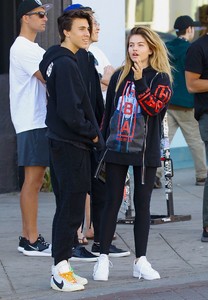 Thylane-Blondeau-out-for-lunch-at-Urth-Caffe--11.jpg