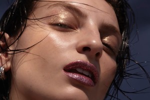 Vogue-Brazil-November-2017-Rose-Smith-Sarra-Fleur-Abou-El-Haj-2.thumb.jpg.885e4a2ab5b1dda391d2c1a214dcb3e6.jpg