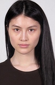 article-2009981-0CC5ED9A00000578-371_196x303.jpg