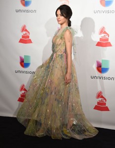 camila-cabello-latin-grammy-awards-2017-las-vegas-november-16-2017-7.thumb.jpg.03e14f35144bd401a360b4a5c6f2aef6.jpg