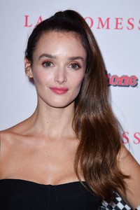 charlotte-le-bon-la-promesse-premiere-in-paris-15.jpg