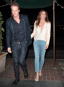 cindy-crawford-and-rande-gerber-at-madeo-restaurant-11-08-2017-5.jpg