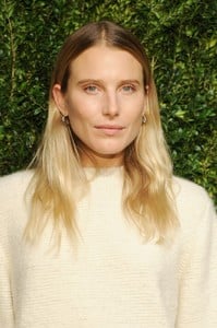 dree-hemingway-cfda-vogue-fashion-fund-awards-2017-in-nyc-11-06-17-1.jpg